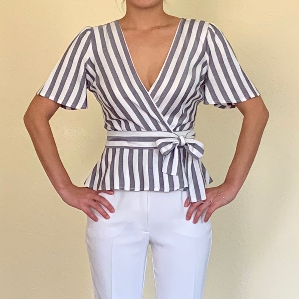 NWT BB DAKOTA WRAP BLOUSE
